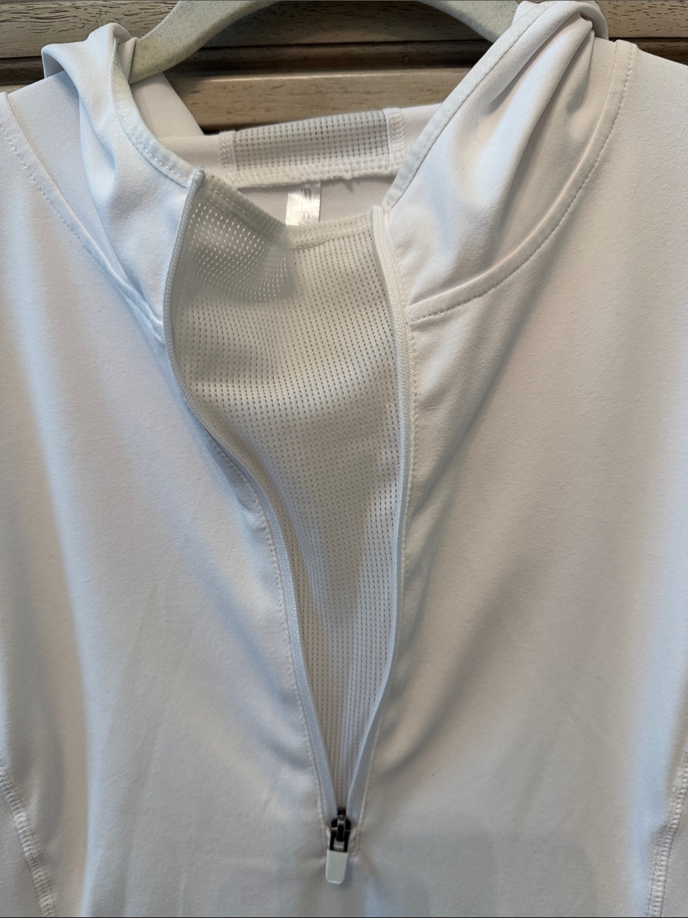 Fabletics pullover - Picture 2 of 6